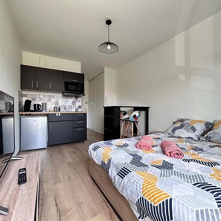 Beaumont  Studio Confortable Et Lumineux Proche Des Hopitaux - Hotel De Ville Beaumont מראה חיצוני תמונה