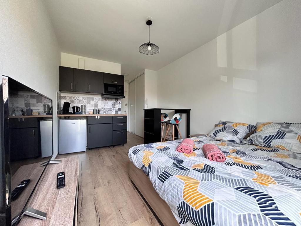 Beaumont  Studio Confortable Et Lumineux Proche Des Hopitaux - Hotel De Ville Beaumont מראה חיצוני תמונה